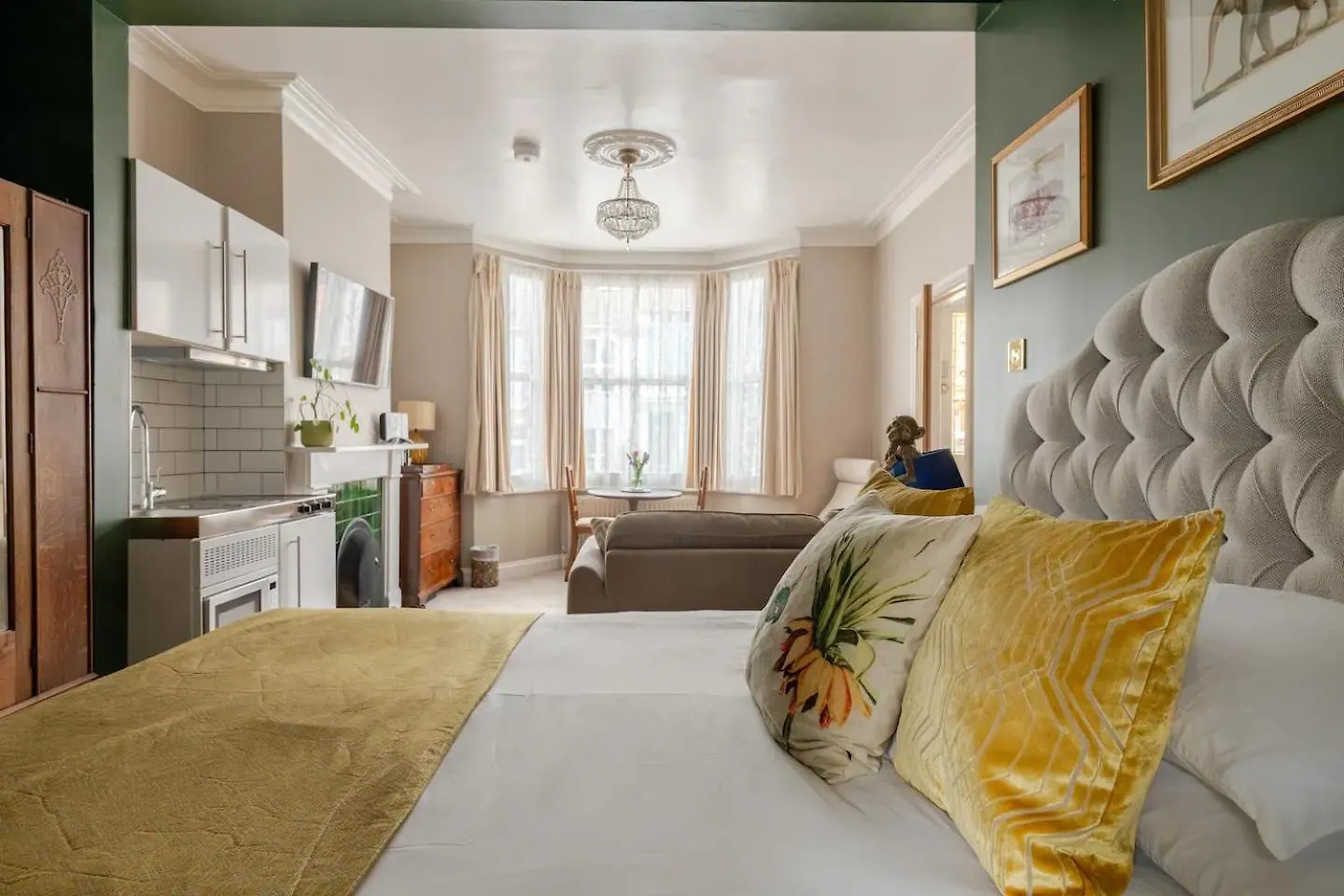 Deco Studio: King Bed, Kitchenette, Stylish & Comfortable Hove Royaume-Uni