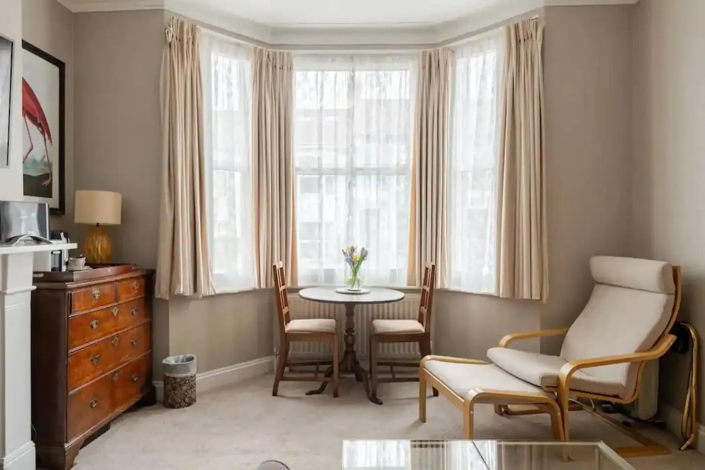 Deco Studio: King Bed, Kitchenette, Stylish & Comfortable Hove 0*,